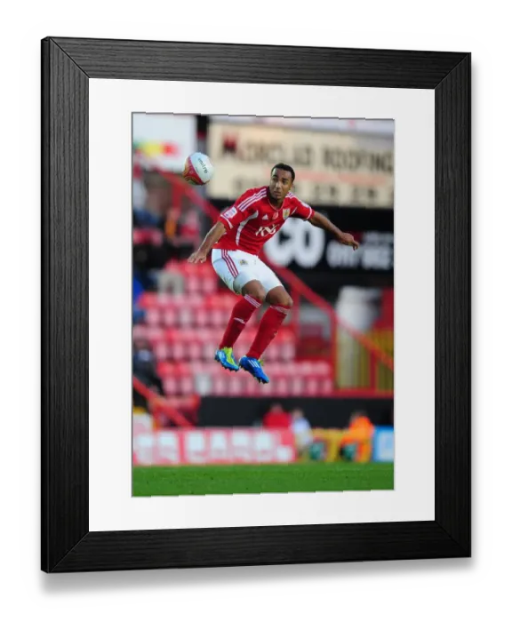 Framed Print : Bristol City's Nicky Maynard in Action: Championship Match - Bristol City vs Burnley (5th November 2011) Framed Print : Bristol City's Nicky Maynard in Action: Championship Match - Bristol City vs Burnley (5th November 2011)