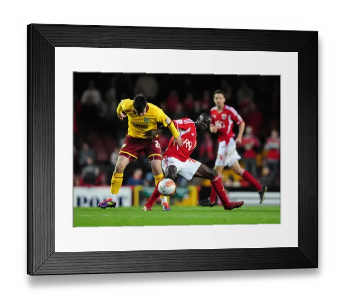 Framed Print : Bristol City vs Burnley: Albert Adomah vs Keith Treacy Battle in Championship Match, 05 / 11 / 2011 - Editorial Use Only Framed Print : Bristol City vs Burnley: Albert Adomah vs Keith Treacy Battle in Championship Match, 05 / 11 / 2011 - Editorial Use Only