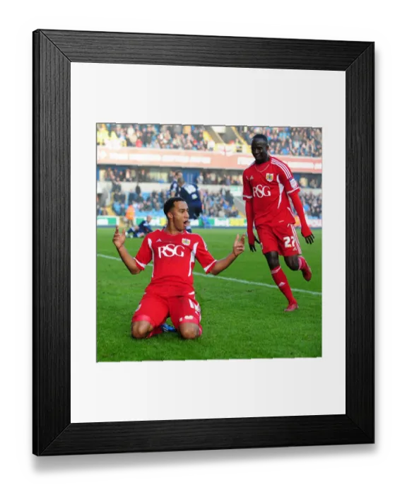 Framed Print : Nicky Maynard's Double Strike: Millwall vs. Bristol City Championship Match (2011-11-20) Framed Print : Nicky Maynard's Double Strike: Millwall vs. Bristol City Championship Match (2011-11-20)
