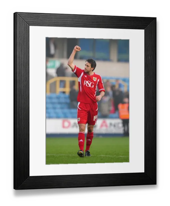 Framed Print : Bristol City's Cole Skuse in Championship Action: Millwall vs. Bristol City at Selhurst Park (Nov. 2011) - Editorial Use Only Framed Print : Bristol City's Cole Skuse in Championship Action: Millwall vs. Bristol City at Selhurst Park (Nov. 2011) - Editorial Use Only