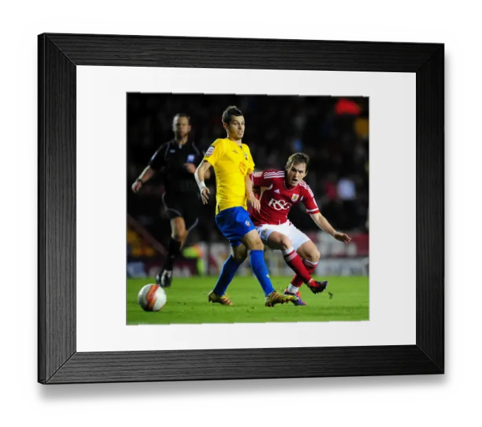 Framed Print : Neil Kilkenny vs Jack Cork: A Championship Battle for the Ball - Bristol City vs Southampton, 26 / 11 / 2011 Framed Print : Neil Kilkenny vs Jack Cork: A Championship Battle for the Ball - Bristol City vs Southampton, 26 / 11 / 2011