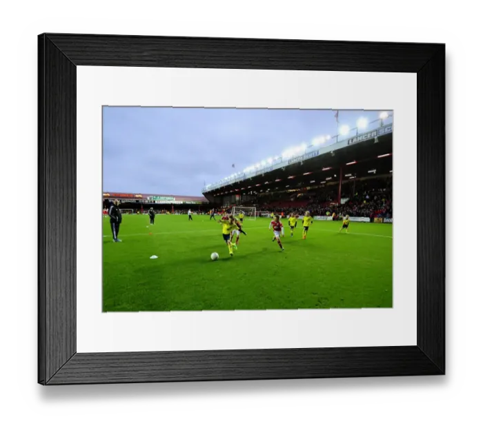 Framed Print : Bristol City vs Southampton: A Football Rivalry - Season 11-12 Framed Print : Bristol City vs Southampton: A Football Rivalry - Season 11-12