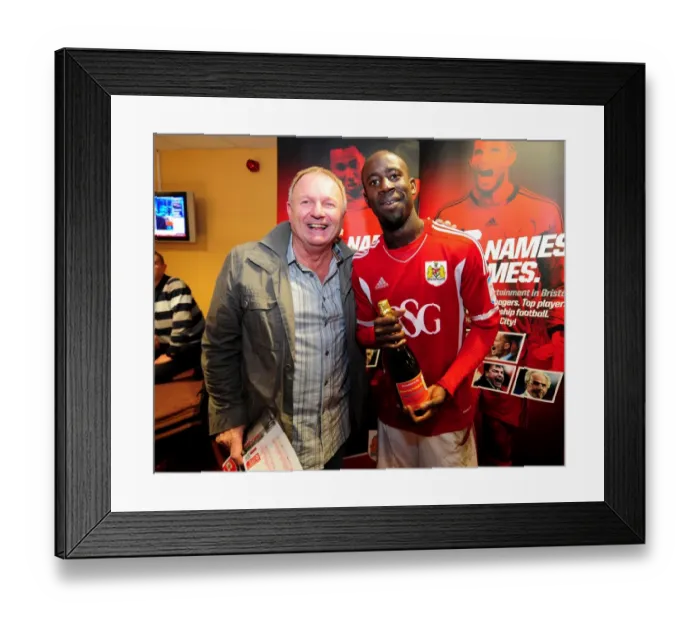 Framed Print : Football Rivalry: Bristol City vs Southampton - Season 11-12 Framed Print : Football Rivalry: Bristol City vs Southampton - Season 11-12