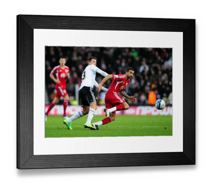 Framed Print : Battling for Supremacy: Liam Fontaine vs. Tamas Priskin in Derby County vs. Bristol City Championship Clash (10 / 12 / 2011) Framed Print : Battling for Supremacy: Liam Fontaine vs. Tamas Priskin in Derby County vs. Bristol City Championship Clash (10 / 12 / 2011)