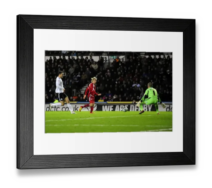 Framed Print : Martyn Woolford Scores for Bristol City against Derby County in Championship Match - 10 / 12 / 2011 Framed Print : Martyn Woolford Scores for Bristol City against Derby County in Championship Match - 10 / 12 / 2011