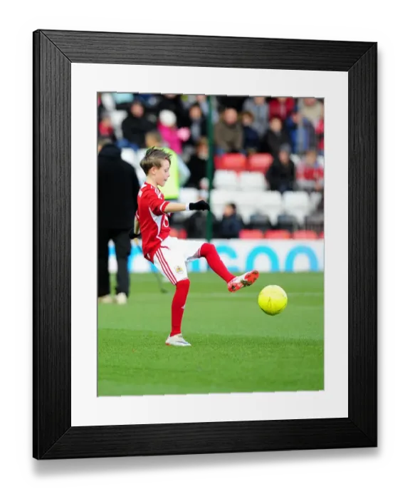 Framed Print : Bristol City v Nottingham Forest Framed Print : Bristol City v Nottingham Forest