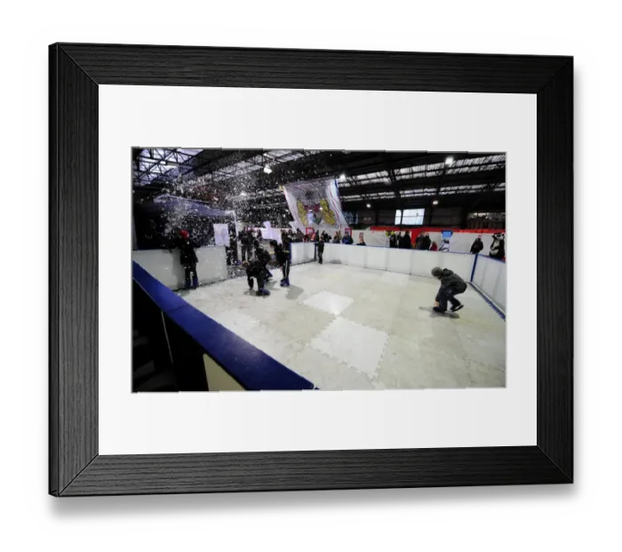 Framed Print : Bristol City vs. Nottingham Forest: A Football Showdown - Season 11-12 Framed Print : Bristol City vs. Nottingham Forest: A Football Showdown - Season 11-12