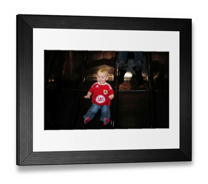 Framed Print : Bristol City First Team: Season 11-12 - Cty Redz Christmas Party Framed Print : Bristol City First Team: Season 11-12 - Cty Redz Christmas Party