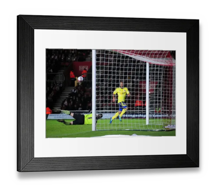 Framed Print : Nicky Maynard's Disallowed Goal: Southampton vs. Bristol City (Championship, 30 / 12 / 2011) Framed Print : Nicky Maynard's Disallowed Goal: Southampton vs. Bristol City (Championship, 30 / 12 / 2011)