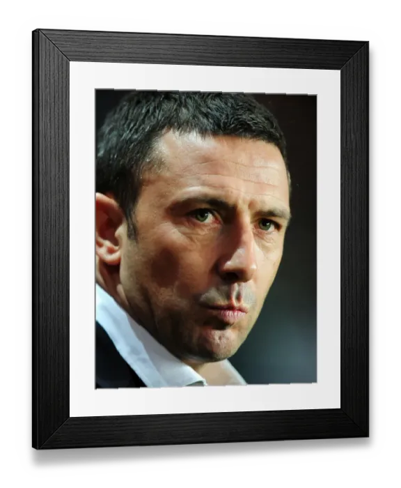 Framed Print : Derek McInnes Leads Bristol City Against Southampton in Championship Clash - 30 / 12 / 2011 Framed Print : Derek McInnes Leads Bristol City Against Southampton in Championship Clash - 30 / 12 / 2011
