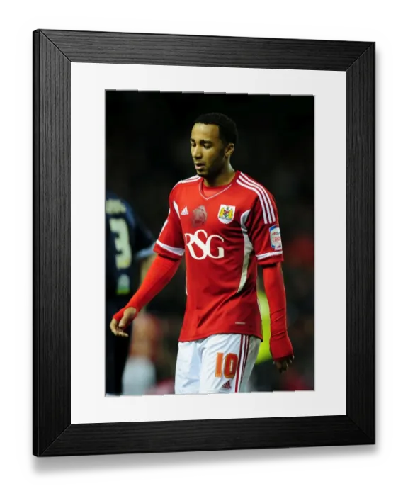 Framed Print : Bristol City's Nicky Maynard in Championship Match Against Millwall (03 / 01 / 2012)