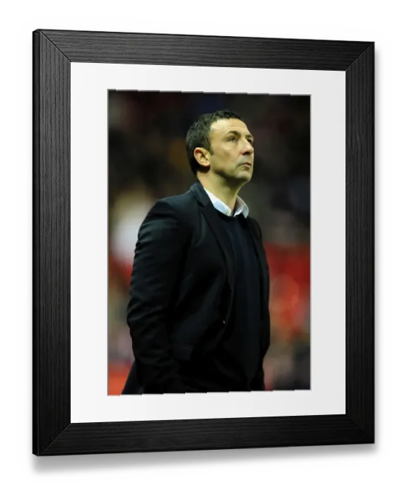 Framed Print : Derek McInnes Leads Bristol City in Championship Clash Against Millwall at Ashton Gate Stadium (03.01.2012)