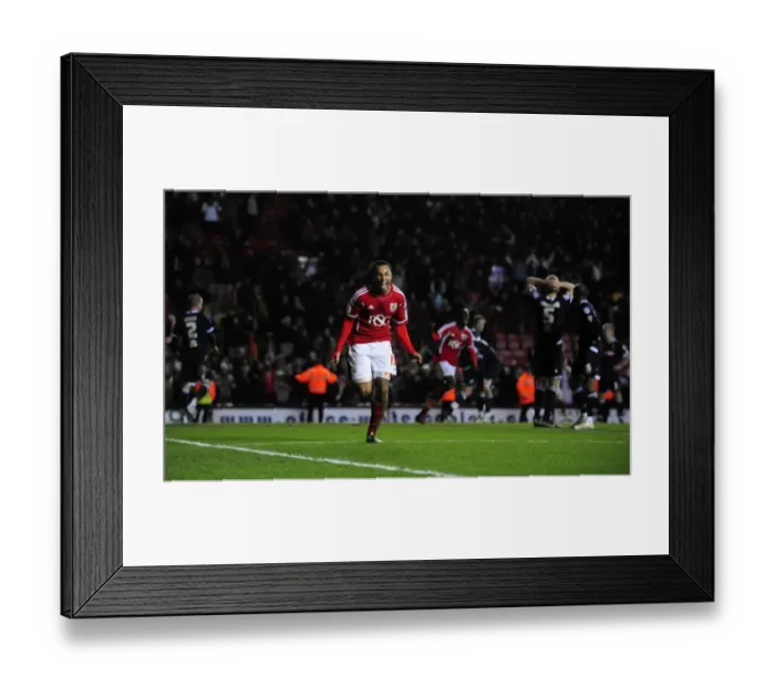 Framed Print : Last-Minute Drama: Nicky Maynard Scores the Winning Goal for Bristol City against Millwall in the Championship (03 / 01 / 2012) Framed Print : Last-Minute Drama: Nicky Maynard Scores the Winning Goal for Bristol City against Millwall in the Championship (03 / 01 / 2012)
