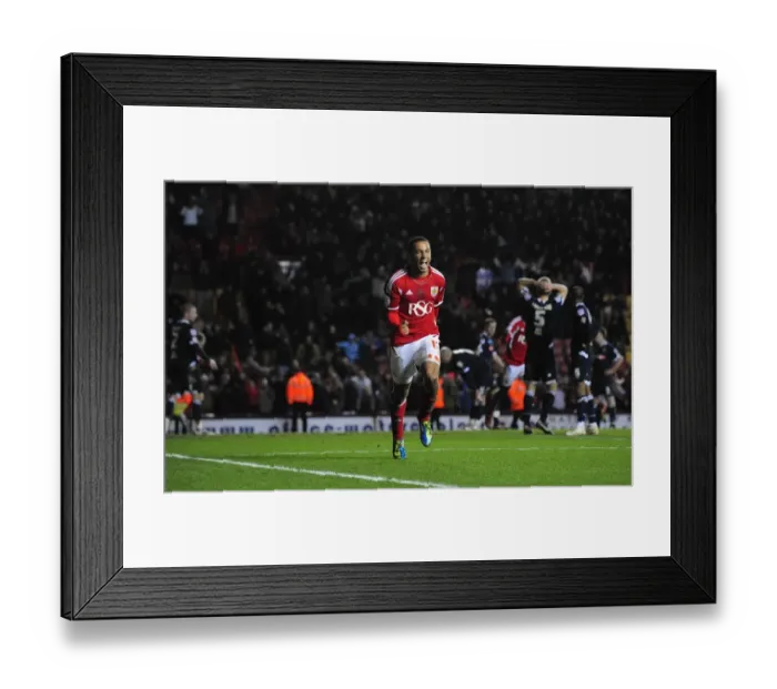 Framed Print : Last-Minute Drama: Nicky Maynard's Game-Winning Goal for Bristol City against Millwall in the Championship (03 / 01 / 2012) Framed Print : Last-Minute Drama: Nicky Maynard's Game-Winning Goal for Bristol City against Millwall in the Championship (03 / 01 / 2012)