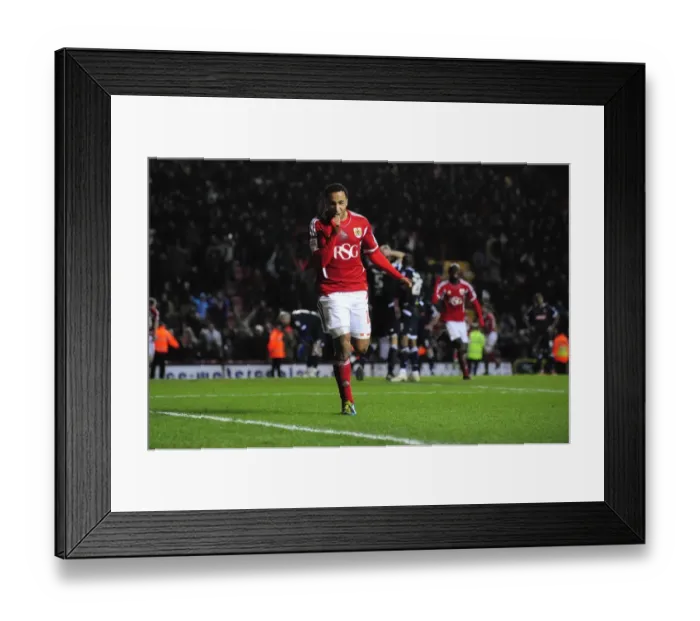 Framed Print : Last-Minute Drama: Nicky Maynard's Game-Winning Goal for Bristol City vs. Millwall (Championship, 03 / 01 / 2012) Framed Print : Last-Minute Drama: Nicky Maynard's Game-Winning Goal for Bristol City vs. Millwall (Championship, 03 / 01 / 2012)