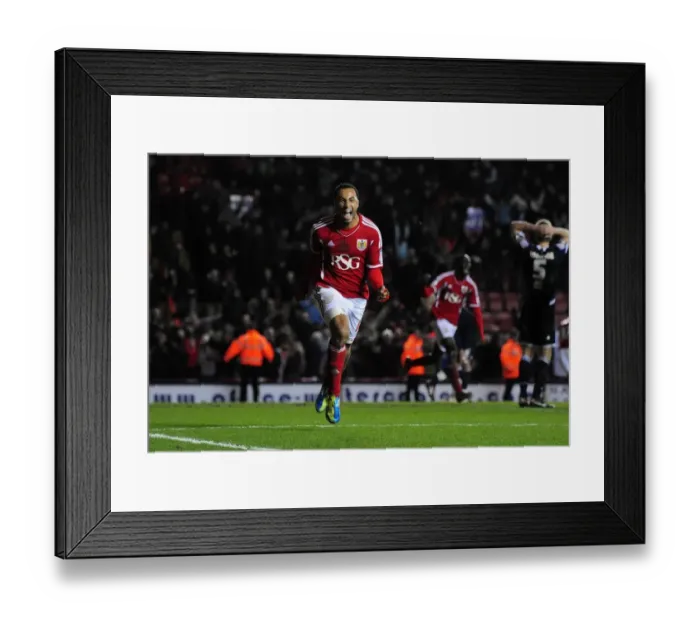 Framed Print : Last-Minute Thriller: Nicky Maynard's Game-Winning Goal for Bristol City against Millwall (03 / 01 / 2012) Framed Print : Last-Minute Thriller: Nicky Maynard's Game-Winning Goal for Bristol City against Millwall (03 / 01 / 2012)