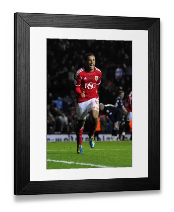 Framed Print : Last-Minute Drama: Nicky Maynard's Thrilling Winner for Bristol City against Millwall in the Championship (03 / 01 / 2012) Framed Print : Last-Minute Drama: Nicky Maynard's Thrilling Winner for Bristol City against Millwall in the Championship (03 / 01 / 2012)