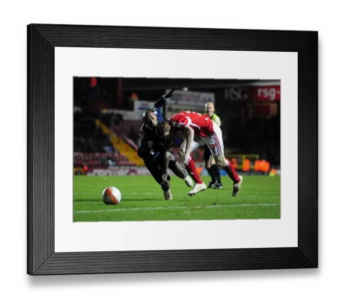 Framed Print : Bristol City vs Millwall: Pearson Denies Abdou - Championship Match, 03 / 01 / 2012 Framed Print : Bristol City vs Millwall: Pearson Denies Abdou - Championship Match, 03 / 01 / 2012