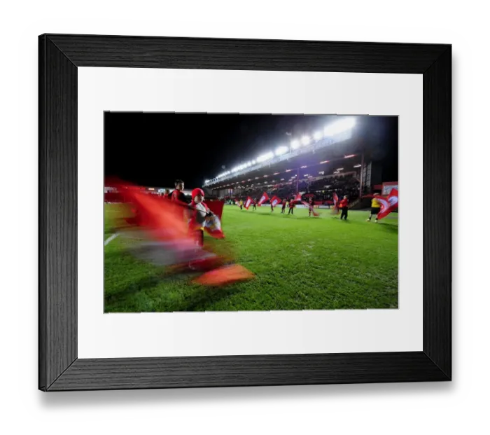 Framed Print : Bristol City vs Millwall: A Football Rivalry Unfolds - Season 11-12 Framed Print : Bristol City vs Millwall: A Football Rivalry Unfolds - Season 11-12