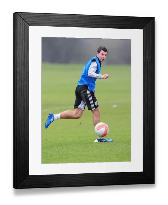 Framed Print : New Signing Richard Foster Training with Bristol City FC at Memorial Stadium