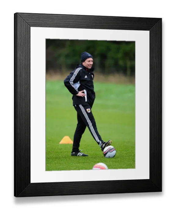 Framed Print : Derek McInnes: Preparing for Action at Memorial Stadium - Bristol City Football Club Training Framed Print : Derek McInnes: Preparing for Action at Memorial Stadium - Bristol City Football Club Training