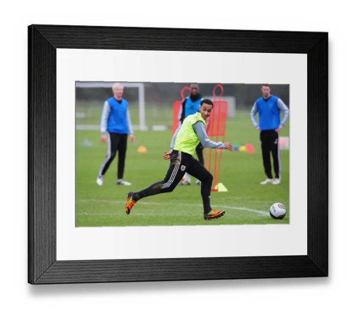Framed Print : Bristol City: A Light-Hearted Moment in Training with Nicky Maynard Framed Print : Bristol City: A Light-Hearted Moment in Training with Nicky Maynard
