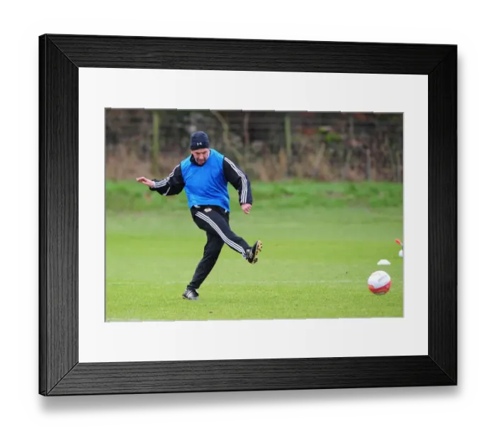 Framed Print : Bristol City Manager Derek McInnes Leading Training Session at Memorial Stadium, January 2012 Framed Print : Bristol City Manager Derek McInnes Leading Training Session at Memorial Stadium, January 2012