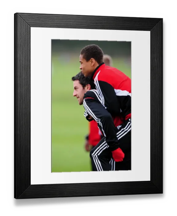 Framed Print : Bristol City: Cole Skuse and Bobby Reid in Deep Focus during Training Session