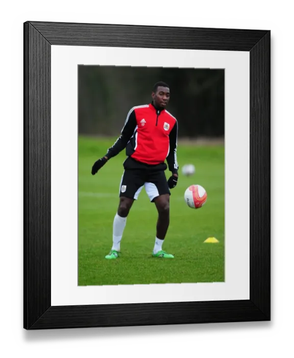 Framed Print : Bristol City: Yannick Bolasie in Intense Training Focus Framed Print : Bristol City: Yannick Bolasie in Intense Training Focus