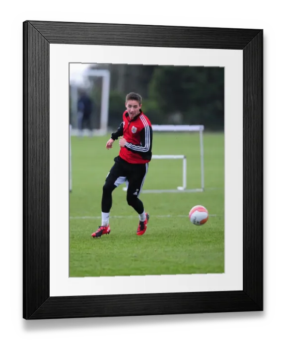 Framed Print : Bristol City's Danny Ball in Training Focus