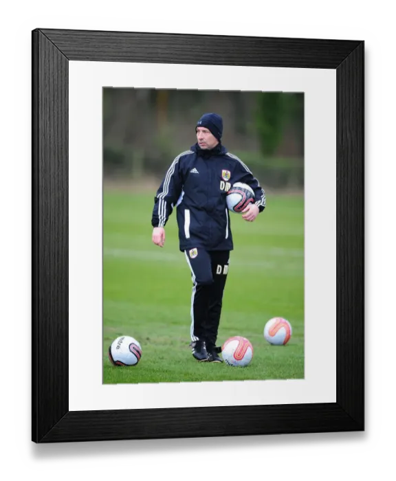 Framed Print : Bristol City Manager Derek McInnes in Training, January 2012