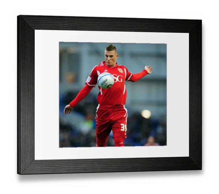Framed Print : Chris Wood Faces Off Against Brighton: Bristol City in Championship Clash - 14 / 01 / 2012
