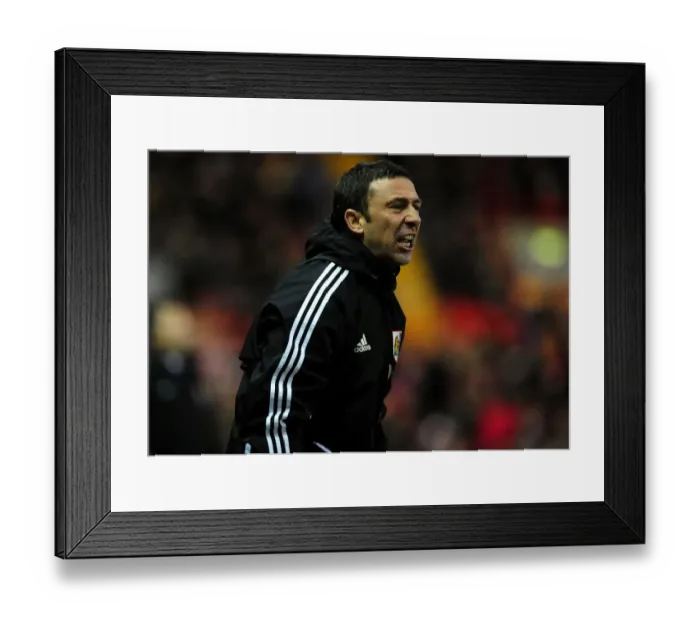 Framed Print : Derek McInnes Leads Bristol City in Championship Clash against Doncaster Rovers at Ashton Gate Stadium (21 / 01 / 2012)