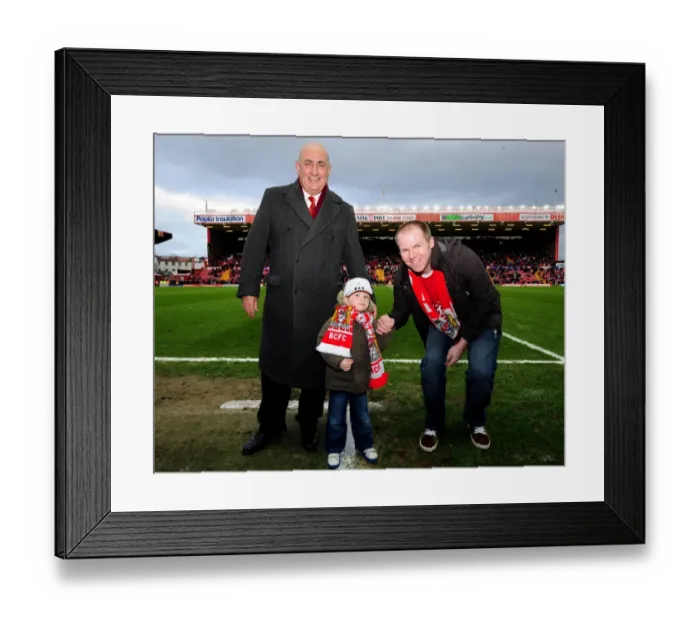 Framed Print : Bristol City v Doncaster Rovers