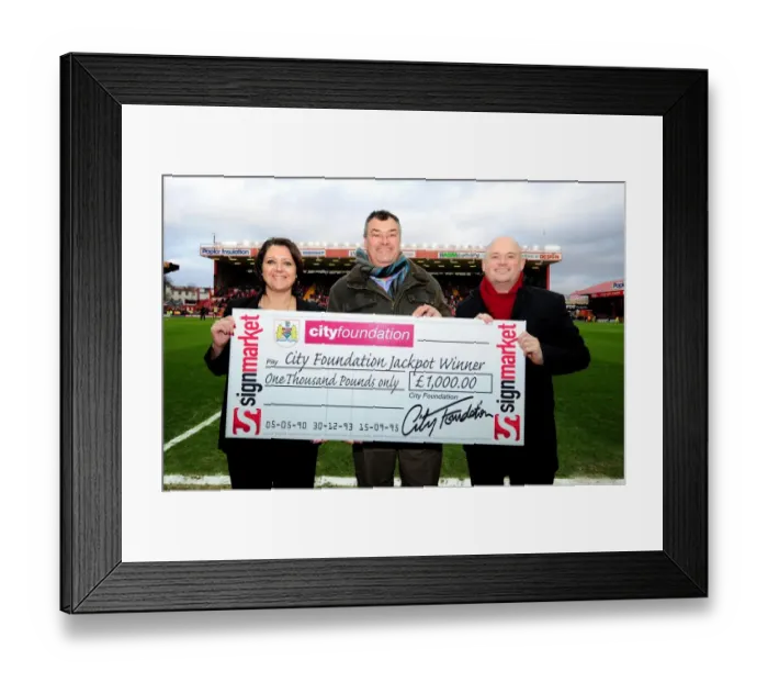 Framed Print : Bristol City vs Doncaster Rovers: A Football Showdown - Season 11-12 Framed Print : Bristol City vs Doncaster Rovers: A Football Showdown - Season 11-12