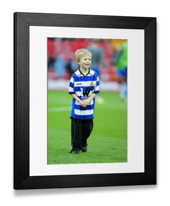 Framed Print : Bristol City vs Doncaster Rovers: A Football Showdown - Season 11-12 Framed Print : Bristol City vs Doncaster Rovers: A Football Showdown - Season 11-12