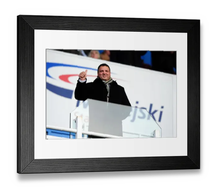 Framed Print : The Clash Between the Royals and the Robins: Reading vs. Bristol City - Season 11-12