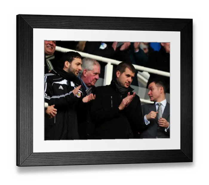 Framed Print : The Clash of the West: Reading vs. Bristol City - Season 11-12 Framed Print : The Clash of the West: Reading vs. Bristol City - Season 11-12