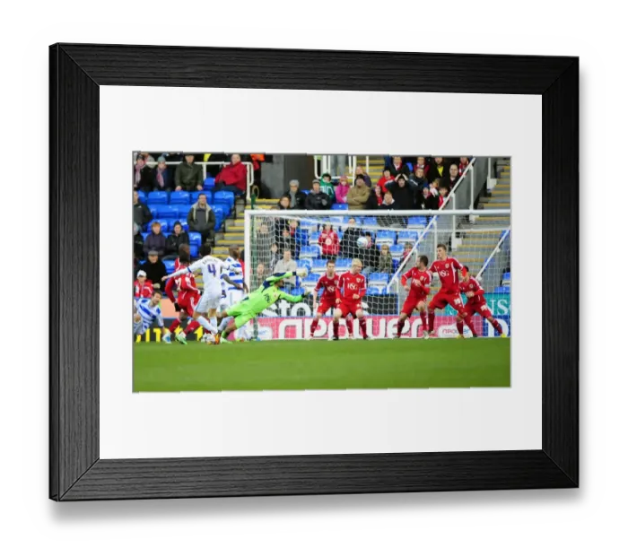 Framed Print : Championship Showdown: Reading's Jem Karacan Capitalizes on David James Error against Bristol City (28 / 01 / 2012) Framed Print : Championship Showdown: Reading's Jem Karacan Capitalizes on David James Error against Bristol City (28 / 01 / 2012)