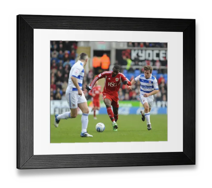 Framed Print : The Clash of the Rivals: Reading vs. Bristol City - Season 11-12 Framed Print : The Clash of the Rivals: Reading vs. Bristol City - Season 11-12
