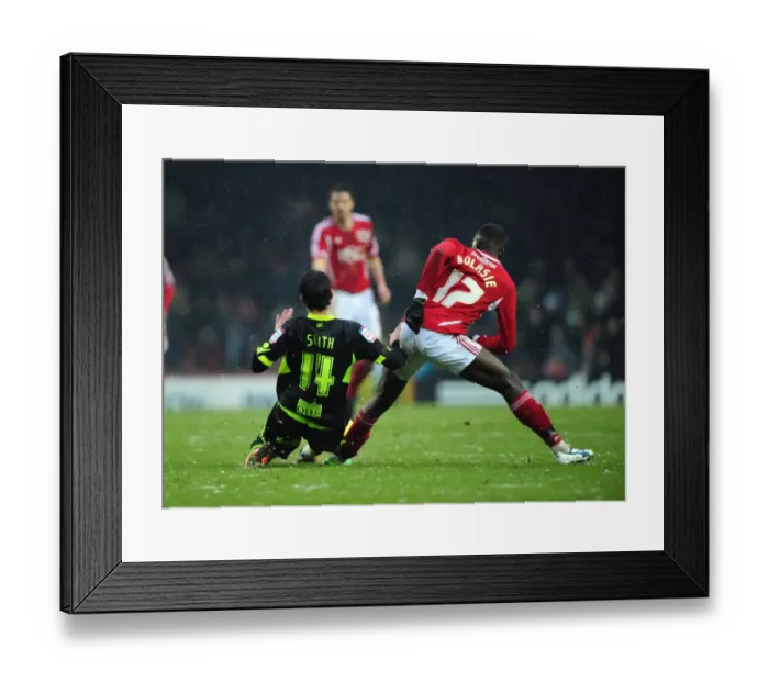 Framed Print : Bristol City vs Leeds United: Yannick Bolasie Fouls Jonathan Howson - Championship Match, February 4, 2011 - Ashton Gate Stadium Framed Print : Bristol City vs Leeds United: Yannick Bolasie Fouls Jonathan Howson - Championship Match, February 4, 2011 - Ashton Gate Stadium