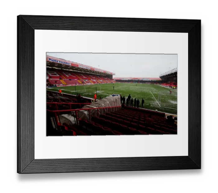 Framed Print : Bristol City vs Leeds United: A Football Rivalry - Season 11-12