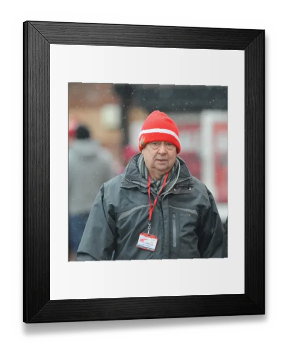 Framed Print : Showdown in Season 11-12: Bristol City vs Leeds United