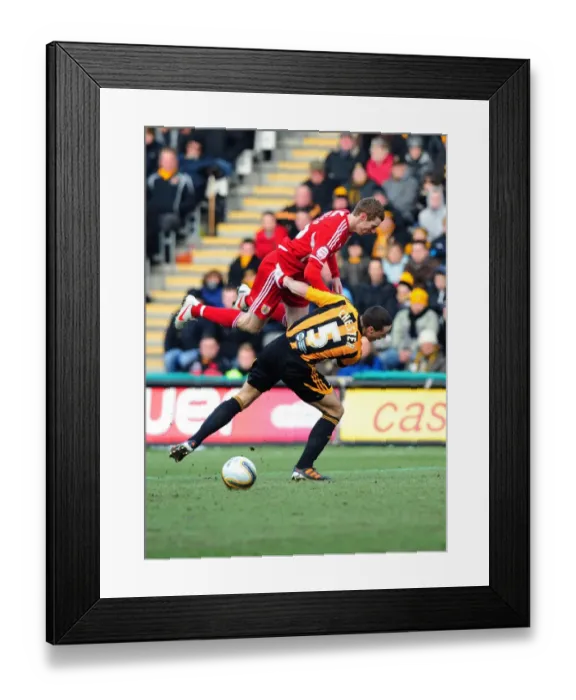 Framed Print : Hull City's James Chester Fouls Bristol City's Stephen Pearson in Championship Match, 11 / 02 / 2012