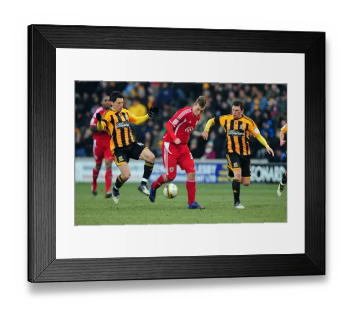 Framed Print : Chris Wood's Battle: Hull City vs. Bristol City, Championship 2012 Framed Print : Chris Wood's Battle: Hull City vs. Bristol City, Championship 2012