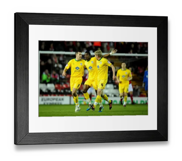 Framed Print : Wilfried Zaha's Thrilling Goal Celebration: Crystal Palace's Opening Strike in 2012 Championship Match Against Bristol City