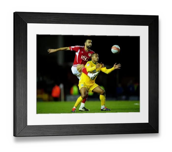 Framed Print : Championship Clash: Fontaine vs. Easter - Bristol City vs. Crystal Palace, 14 / 02 / 2012 Framed Print : Championship Clash: Fontaine vs. Easter - Bristol City vs. Crystal Palace, 14 / 02 / 2012