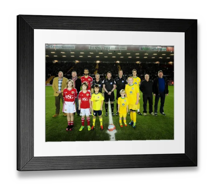 Framed Print : Bristol City vs Crystal Palace: A Football Showdown - Season 11-12 Framed Print : Bristol City vs Crystal Palace: A Football Showdown - Season 11-12