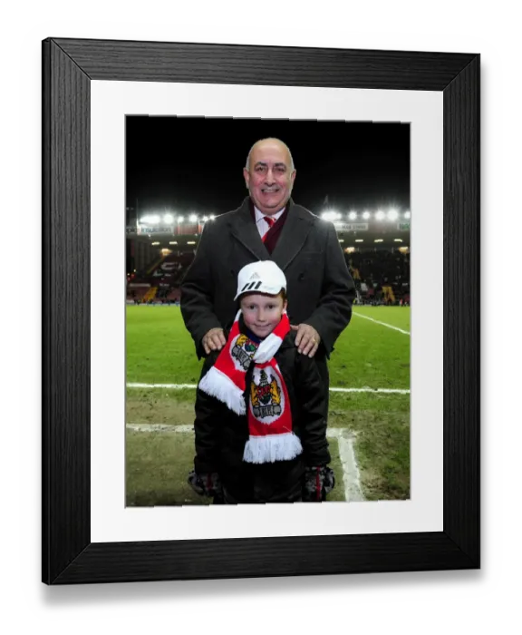 Framed Print : Bristol City vs. Crystal Palace: A Football Showdown - Season 11-12 Framed Print : Bristol City vs. Crystal Palace: A Football Showdown - Season 11-12
