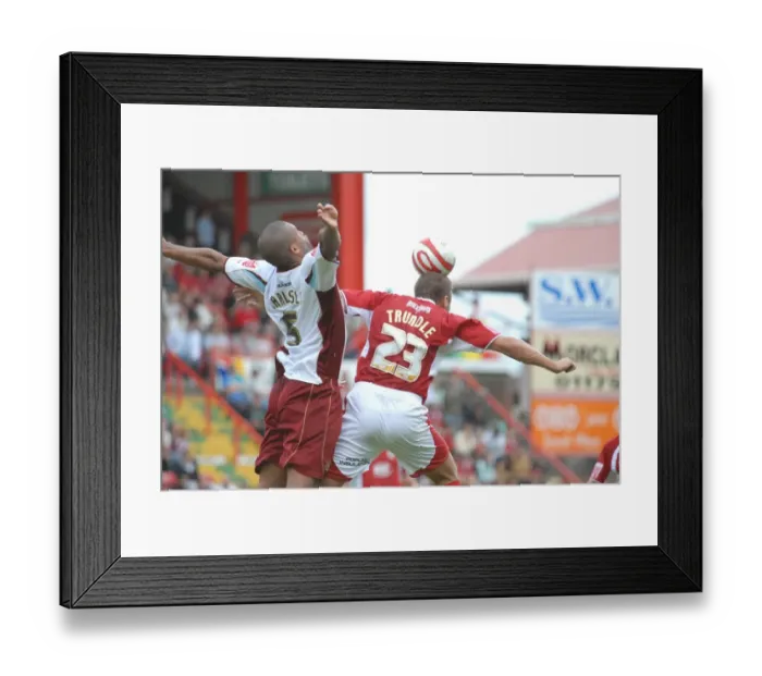 Framed Print : Bristol City V Burnley